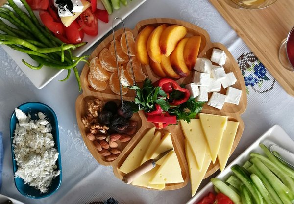 How to Concoct an Exotic Turkish Delight with Rosewater and Pistachios?