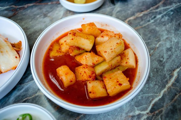 How to Ferment Authentic Korean Kimchi Using Traditional Earthenware?