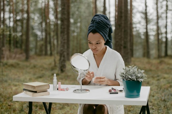 What Are the Psychological Benefits of Forest Bathing (Shinrin-Yoku) for Urban Dwellers?